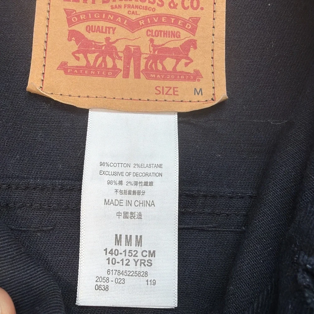 Levis levi black